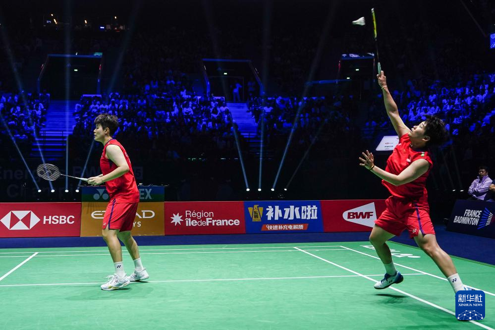 毛球女双金 毛球女双金