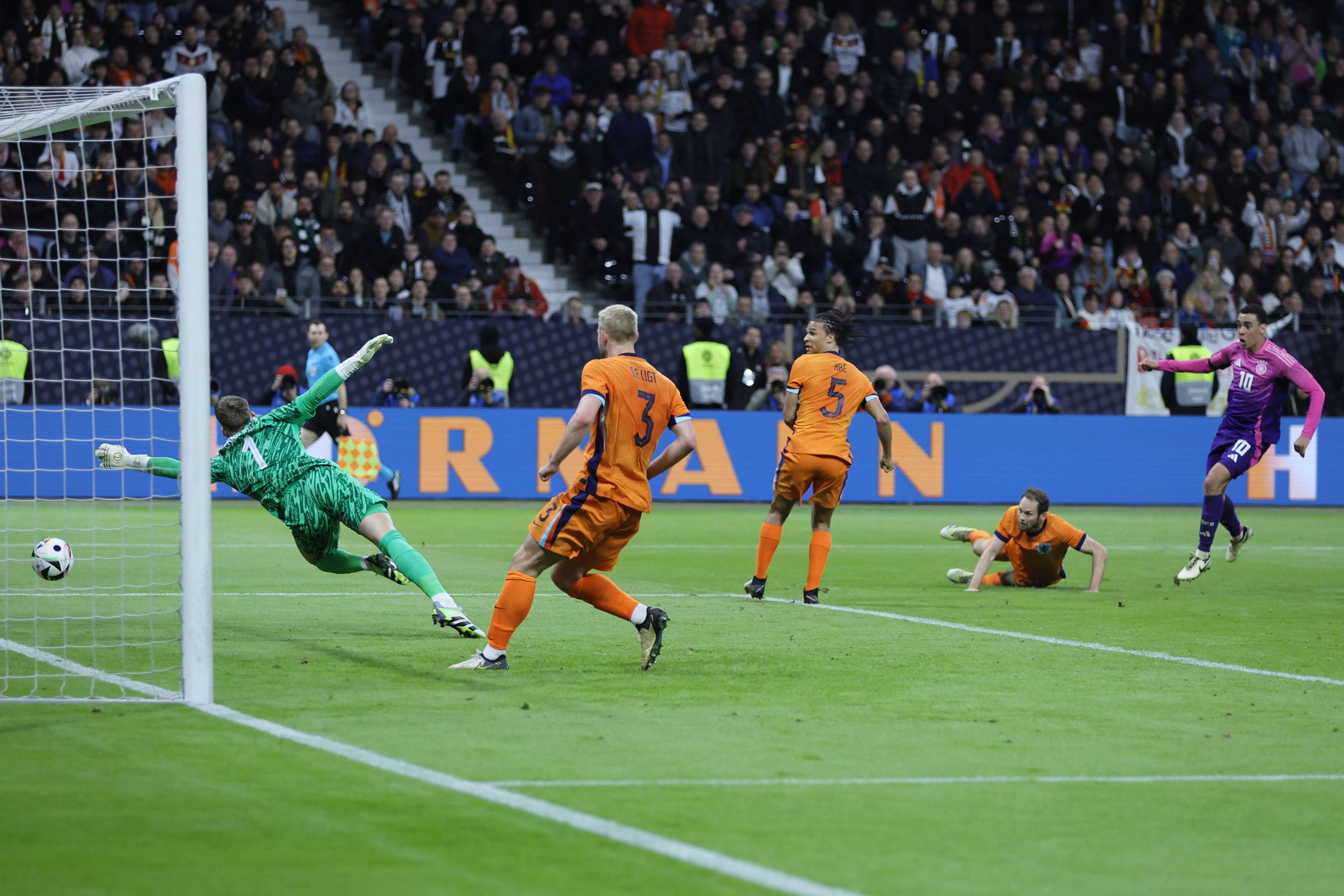 形式值得在 形式值得在