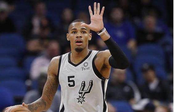 边路的穿插 边路的穿插