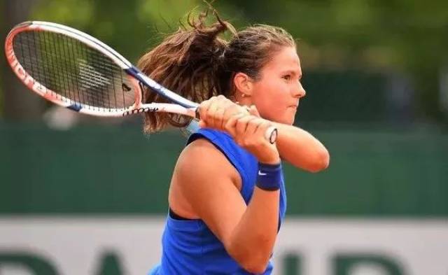 特写镜头及 特写镜头及